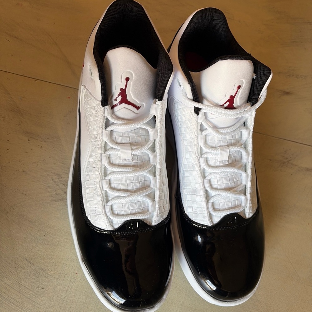 Mens Jordan Max Aura 2 Basketball White Gym/Red Black Size 11.5 - CK6636 102 New - Picture 3 of 11